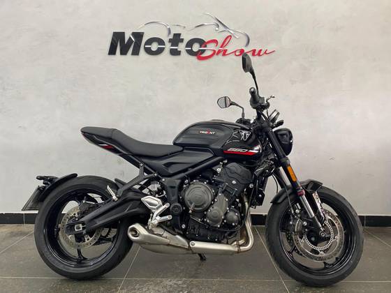 TRIUMPH TRIDENT 660 